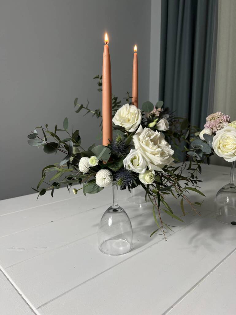 Wedding arrangement of rare elegance, in clod silver tones.