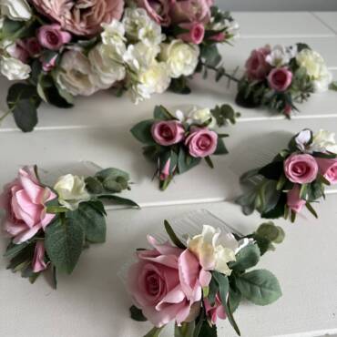 FLORAL EXPERTISE
